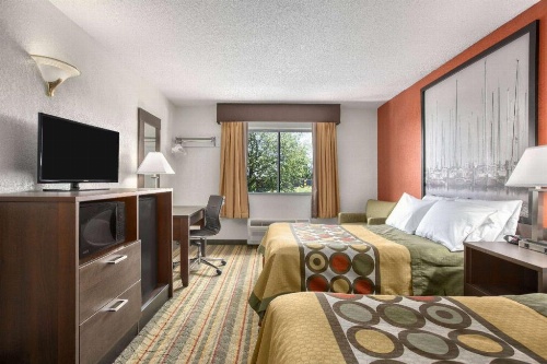 Super 8 by Wyndham West Haven image 1